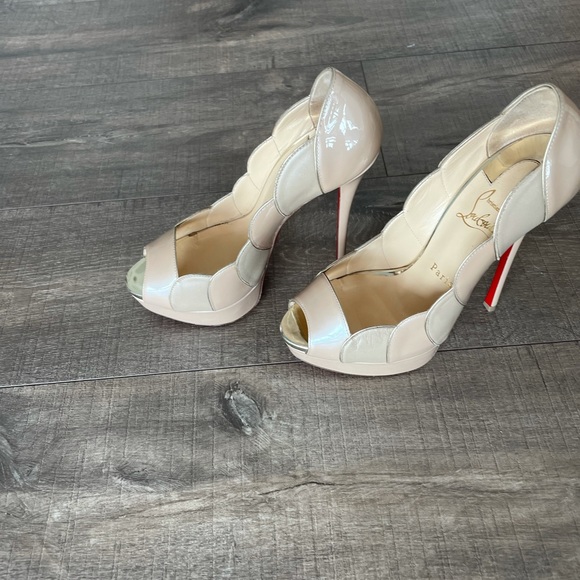 Christian Louboutin Limited Edition - Picture 6 of 8
